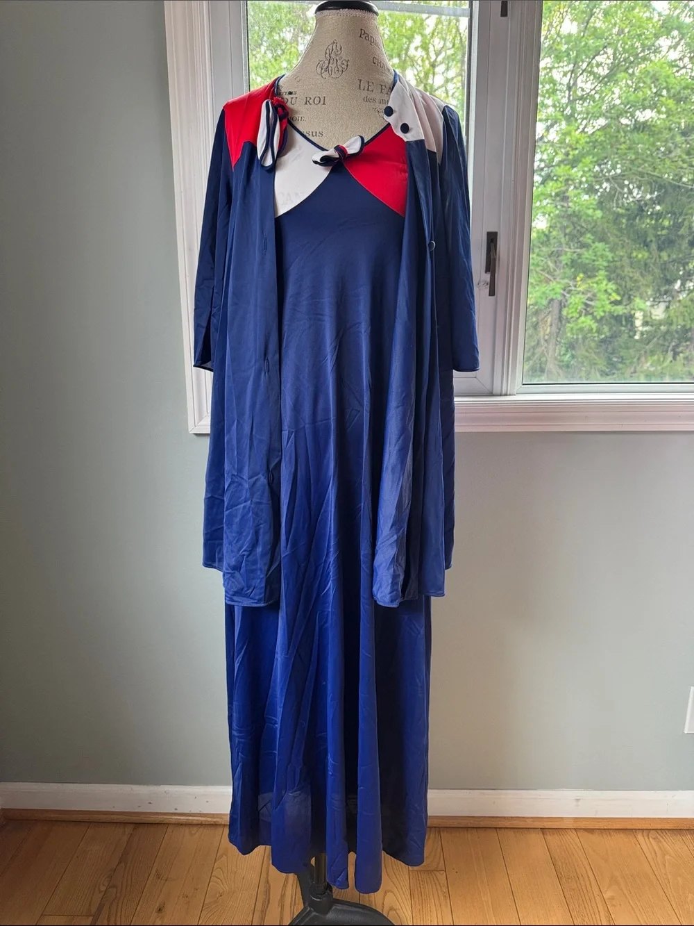 Lorraine vintage red white blue gown & bed jacket‎ set EUC XS/S